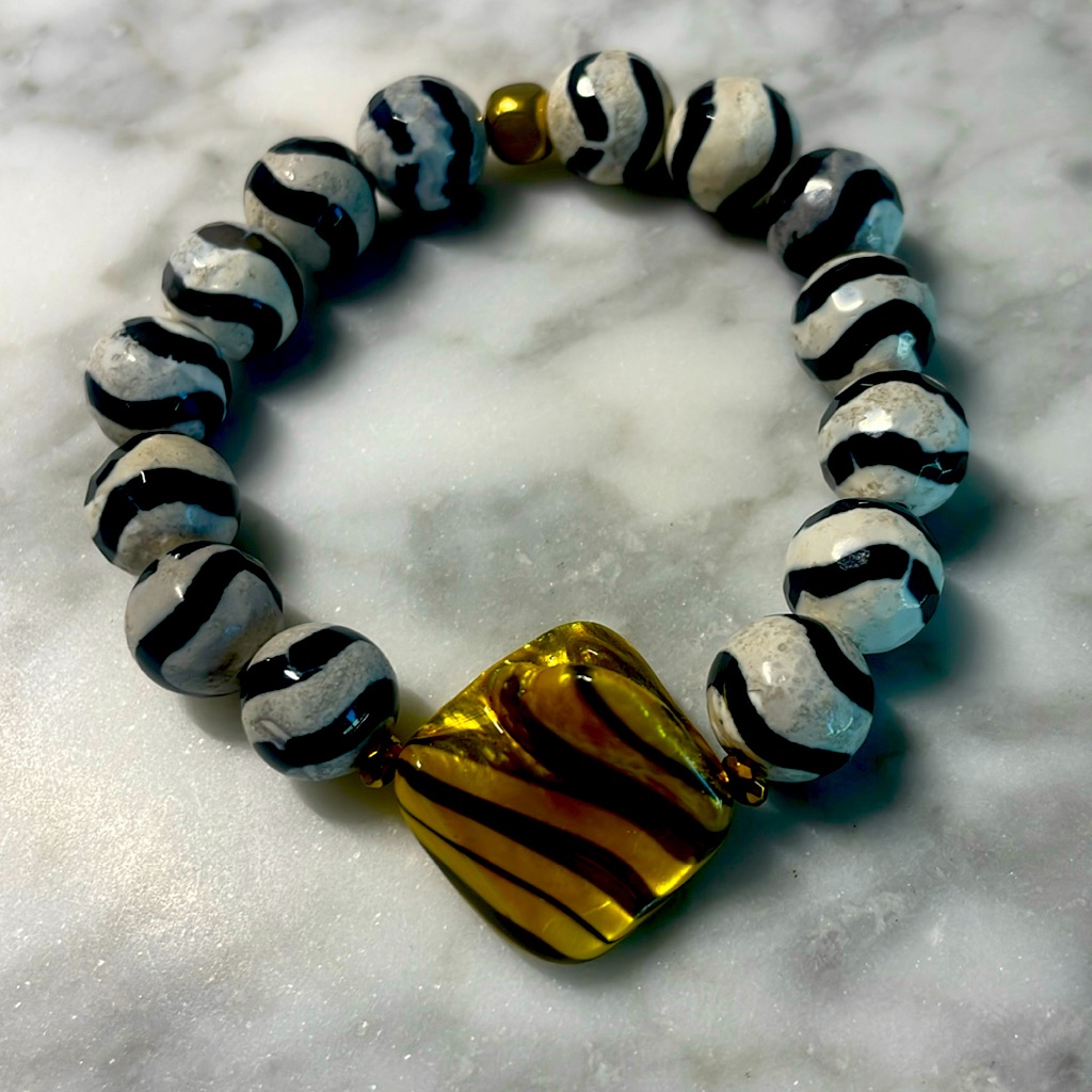 Tibetan Wave Agate & Yellow Mother Of Pearl Bracelet